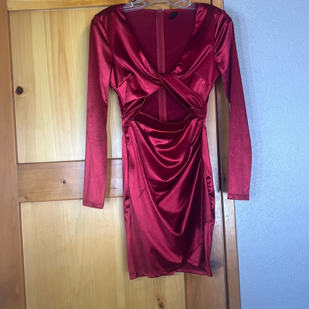 SIZE SM RED MINI DRESS WITH SLEEVES